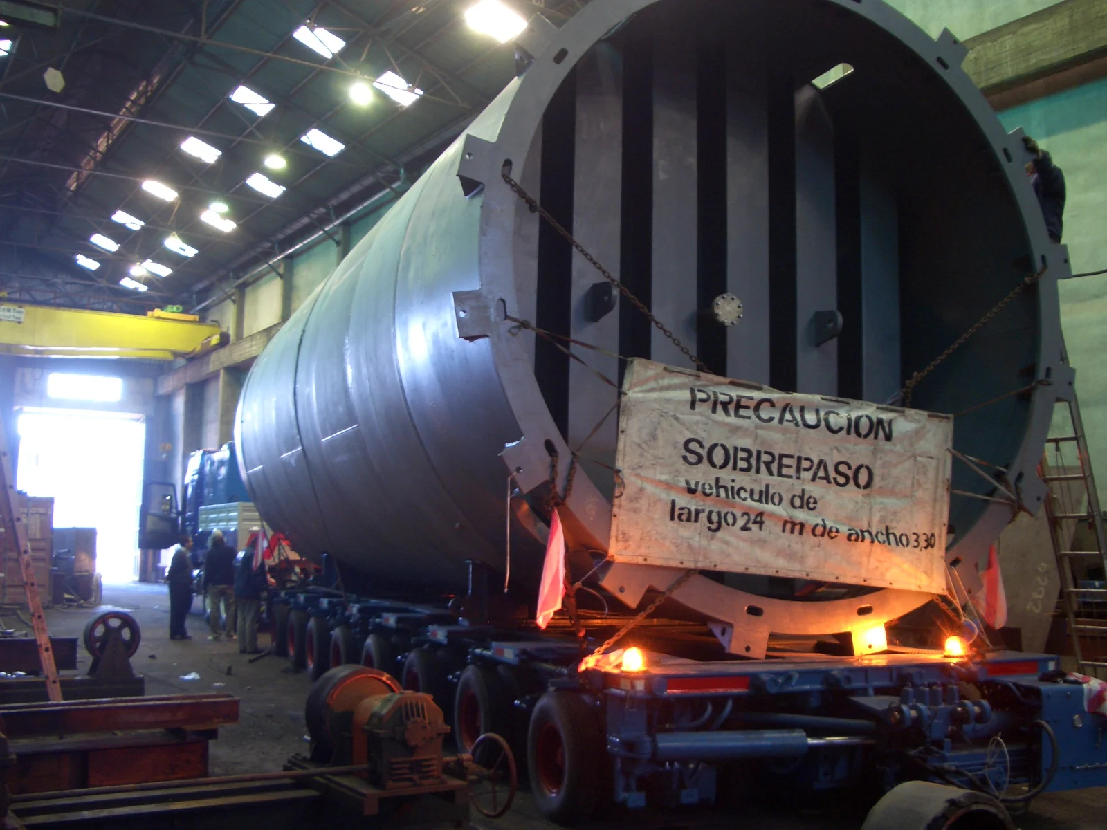 Reactor ADSEP en taller, listo para despacho sobre transporte especial